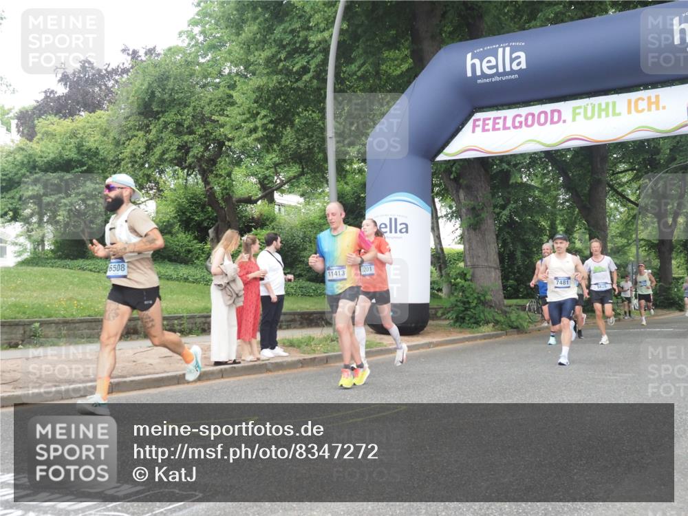 29.06.2025 - hella hamburg halbmarathon KatJ http://msf.ph/oto/8347272 29.06.2025 10:20:20 Zwischen KM18-KM19 3201, 7481 meine-sportfotos.de