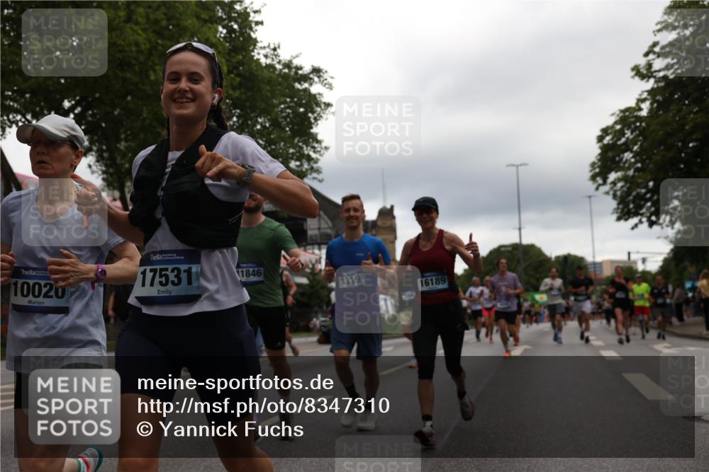 29.06.2025 - hella hamburg halbmarathon Yannick Fuchs http://msf.ph/oto/8347310 29.06.2025 10:52:30 20KM 1319, 1833, 2159, 2250, 2619, 2711, 2996, 3251, 4550, 4767, 5675, 6592, 6860, 7659, 7856, 8089, 8392, 9156, 9230, 9353, 9553, 9555, 9835, 10020, 10268, 10319, 10518, 10539, 10703, 11394, 11605, 11808, 11846, 12378, 12495, 12734, 12735, 12809, 12879, 13287, 13512, 13654, 13694, 14355, 14673, 15197, 16189, 16206, 16409, 16924, 17531, 17665, 17814, 17839, 17931, 17967, 18556, 18682, 18727, 18833, 18985, 19002, 19003 meine-sportfotos.de