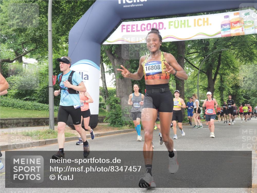 29.06.2025 - hella hamburg halbmarathon KatJ http://msf.ph/oto/8347457 29.06.2025 10:49:56 Zwischen KM18-KM19 1254, 1334, 1573, 1881, 2683, 3001, 3921, 4538, 4665, 5384 meine-sportfotos.de