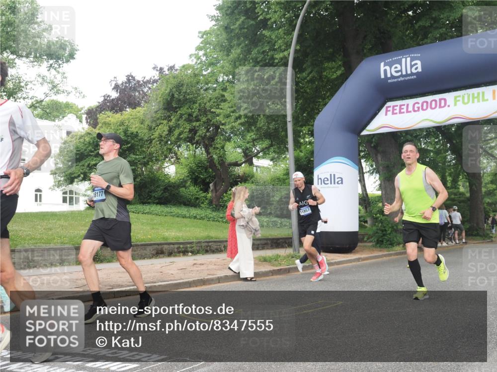 29.06.2025 - hella hamburg halbmarathon KatJ http://msf.ph/oto/8347555 29.06.2025 10:20:24 Zwischen KM18-KM19 2851, 3201, 5826, 7481 meine-sportfotos.de