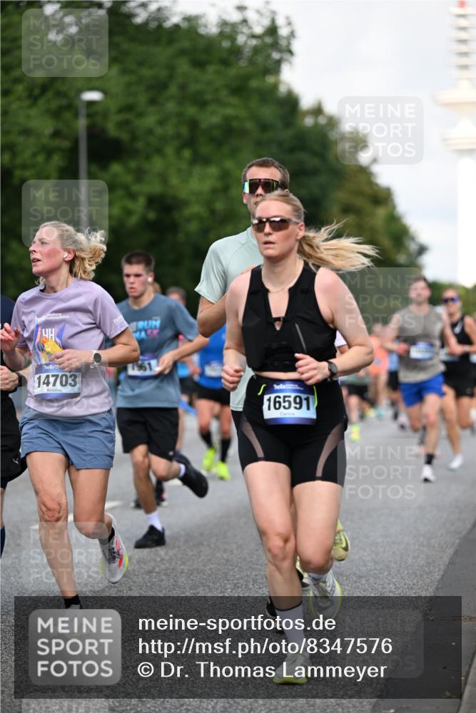 29.06.2025 - hella hamburg halbmarathon Dr. Thomas Lammeyer http://msf.ph/oto/8347576 29.06.2025 09:56:14 Kennedybrücke 1139, 1169, 1220, 1415, 1468, 1512, 1604, 2233, 3109, 3124, 3305, 4080, 4497, 4691, 4915, 5007, 5011, 5477, 6373, 7067, 7191, 7432, 7451, 7865, 7961, 8467, 8852, 10099, 10251, 10741, 10796 meine-sportfotos.de