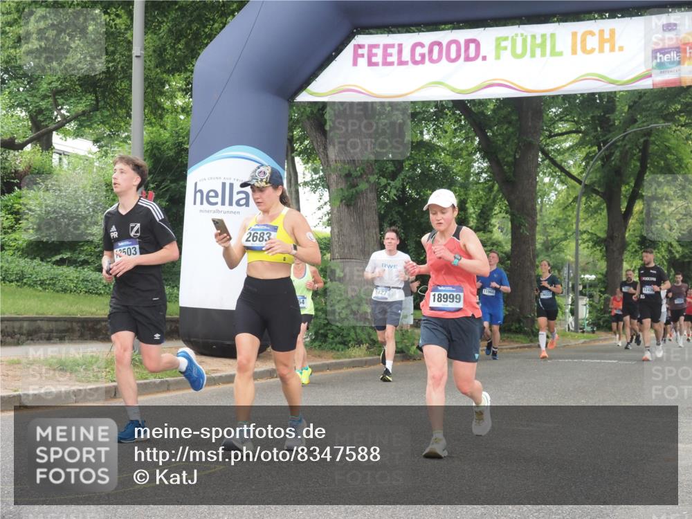 29.06.2025 - hella hamburg halbmarathon KatJ http://msf.ph/oto/8347588 29.06.2025 10:49:59 Zwischen KM18-KM19 1254, 1464, 2683, 3921, 4538, 5384 meine-sportfotos.de