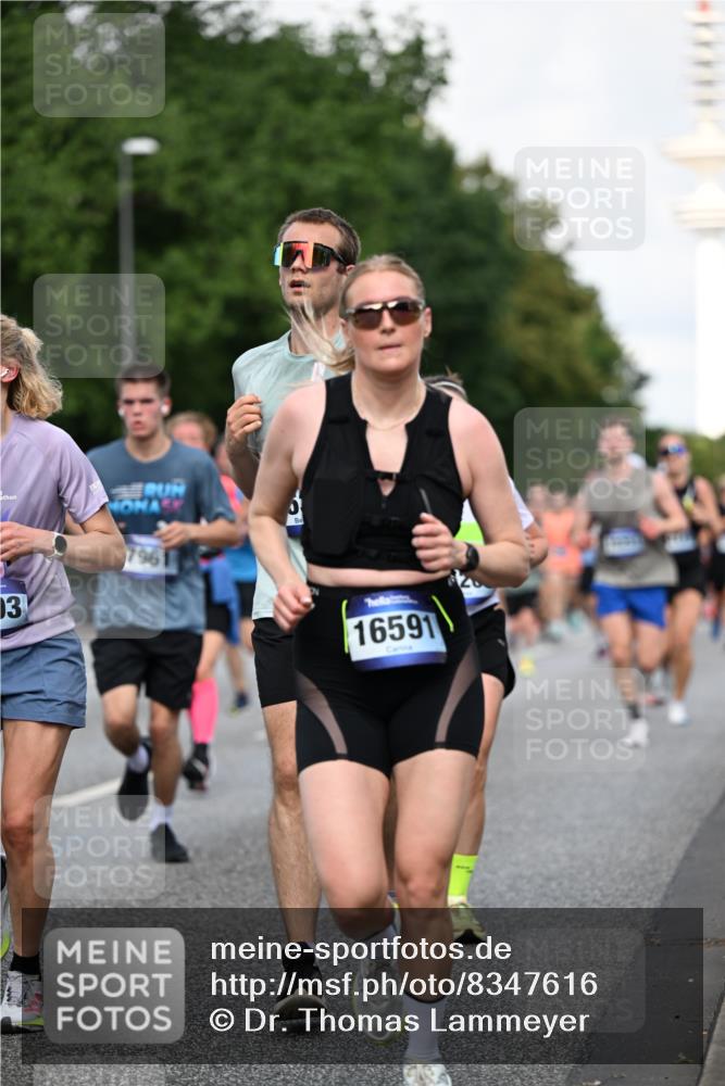 29.06.2025 - hella hamburg halbmarathon Dr. Thomas Lammeyer http://msf.ph/oto/8347616 29.06.2025 09:56:14 Kennedybrücke 1139, 1169, 1220, 1415, 1468, 1512, 1604, 2233, 3109, 3124, 3305, 4080, 4497, 4691, 4915, 5007, 5011, 5477, 6373, 7067, 7191, 7432, 7451, 7865, 7961, 8467, 8852, 10099, 10251, 10741, 10796 meine-sportfotos.de
