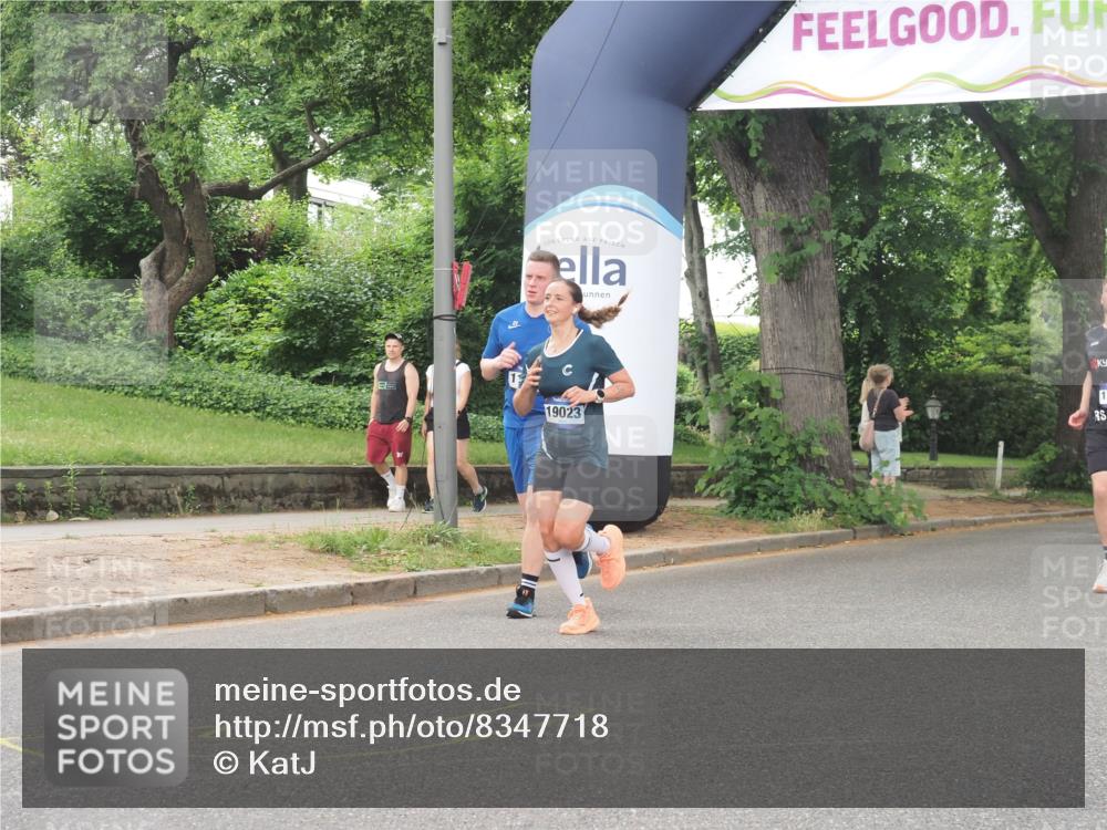 29.06.2025 - hella hamburg halbmarathon KatJ http://msf.ph/oto/8347718 29.06.2025 10:50:02 Zwischen KM18-KM19 1427, 1464, 2683, 3921, 4538, 5384 meine-sportfotos.de