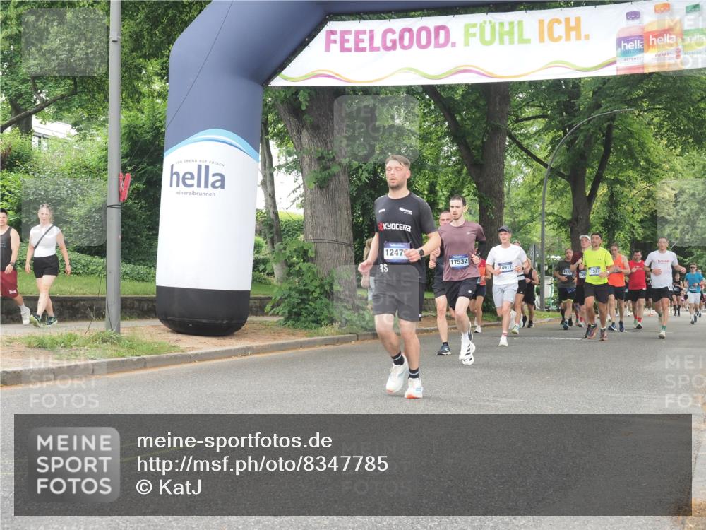 29.06.2025 - hella hamburg halbmarathon KatJ http://msf.ph/oto/8347785 29.06.2025 10:50:04 Zwischen KM18-KM19 1427, 1464, 2683, 7243 meine-sportfotos.de