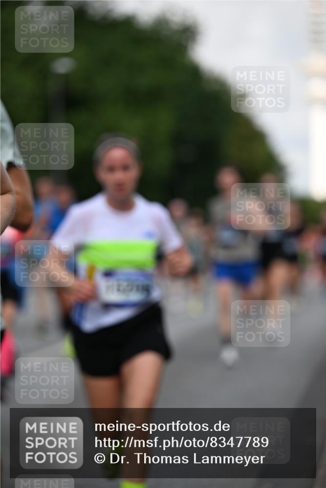 29.06.2025 - hella hamburg halbmarathon Dr. Thomas Lammeyer http://msf.ph/oto/8347789 29.06.2025 09:56:16 Kennedybrücke 1139, 1169, 1220, 1415, 1468, 1512, 2233, 3109, 3124, 4080, 4497, 4691, 4915, 5007, 5011, 5476, 5477, 7067, 7191, 7432, 7451, 7843, 7865, 7961, 8467, 8852, 10099, 10251, 10741, 10796 meine-sportfotos.de