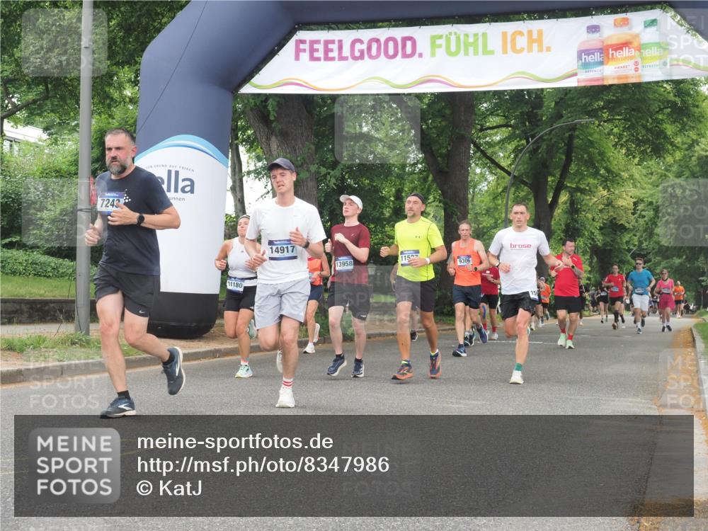 29.06.2025 - hella hamburg halbmarathon KatJ http://msf.ph/oto/8347986 29.06.2025 10:50:07 Zwischen KM18-KM19 1427, 7243 meine-sportfotos.de