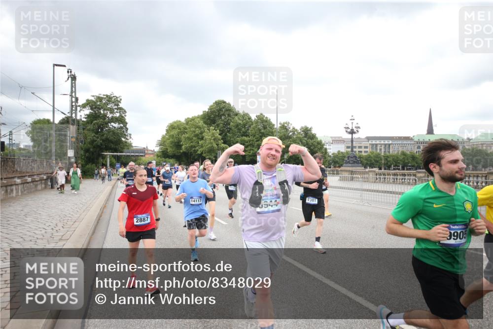 29.06.2025 - hella hamburg halbmarathon Jannik Wohlers http://msf.ph/oto/8348029 29.06.2025 10:56:27 Lombardsbrücke 1207, 2932, 3348, 3387, 3418, 3485, 3516, 3517, 4094, 4118, 4568, 4569, 5589, 5911, 5944, 6284, 6348, 6349, 7381, 7416, 7417, 8150, 8197, 9172, 9210, 9402, 9404, 9517, 9902, 9905, 10016, 10138, 10309, 10450, 10632, 11047, 12328, 12345, 12354, 12828, 12993, 13108, 13194, 13273, 13276, 13671, 13801, 13834, 14117, 14472, 14711, 15215, 15630, 15748, 15823 meine-sportfotos.de