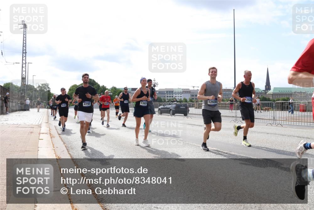 29.06.2025 - hella hamburg halbmarathon Lena Gebhardt http://msf.ph/oto/8348041 29.06.2025 10:13:41 Lombardsbrücke 4795, 13928, 12928, 2929, 1007, 1131, 1480, 1747, 1859, 2055, 2359, 2721, 2904, 2961, 2987, 3218, 3360, 3728, 3729, 4001, 4187, 4795, 4950, 5232, 5546, 5631, 5719, 6026, 6489, 6710, 6717, 6724, 7346, 7446, 7447, 7460, 7462, 7913, 8279, 8673, 8913, 9128, 9527, 9612, 9631, 10442, 10443, 10977, 11441, 12313, 12492, 12797, 12928, 12929, 13331, 13928, 15085, 15482, 15663, 15721, 15722, 15922, 16491, 17472, 17474, 17985, 17988, 18222, 18231, 18732 meine-sportfotos.de