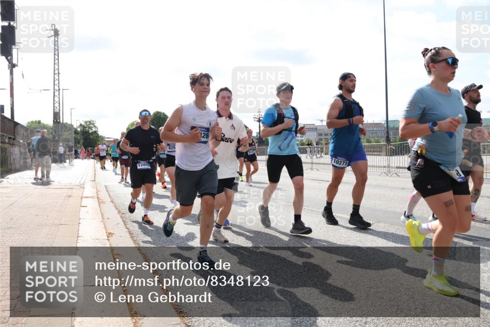 29.06.2025 - hella hamburg halbmarathon Lena Gebhardt http://msf.ph/oto/8348123 29.06.2025 10:00:59 Lombardsbrücke 12809, 825, 126, 6147, 10271, 1130, 1420, 1568, 1583, 1611, 1726, 2236, 2354, 2363, 2474, 2490, 2936, 3059, 3141, 3625, 3740, 3983, 4068, 4238, 4249, 4616, 4708, 5033, 5418, 5870, 6138, 6147, 6443, 6487, 6531, 6714, 6757, 6835, 7658, 7757, 7759, 7761, 7846, 8045, 8046, 8255, 8326, 8478, 8632, 8923, 9124, 9553, 9555, 9577, 9932, 10074, 10188, 10271, 10383, 10599 meine-sportfotos.de