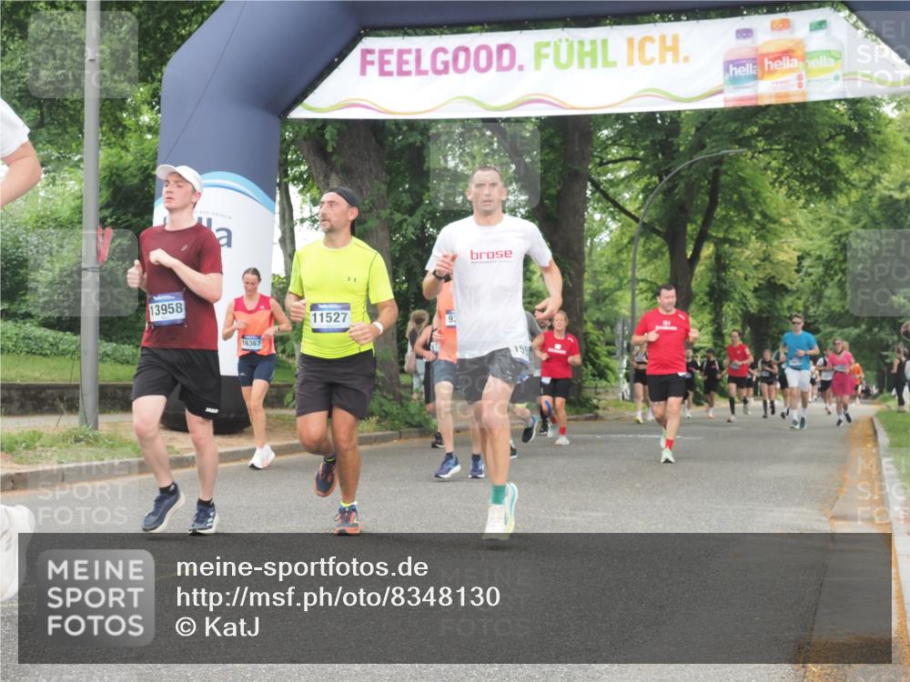 29.06.2025 - hella hamburg halbmarathon KatJ http://msf.ph/oto/8348130 29.06.2025 10:50:08 Zwischen KM18-KM19 1427, 7243 meine-sportfotos.de
