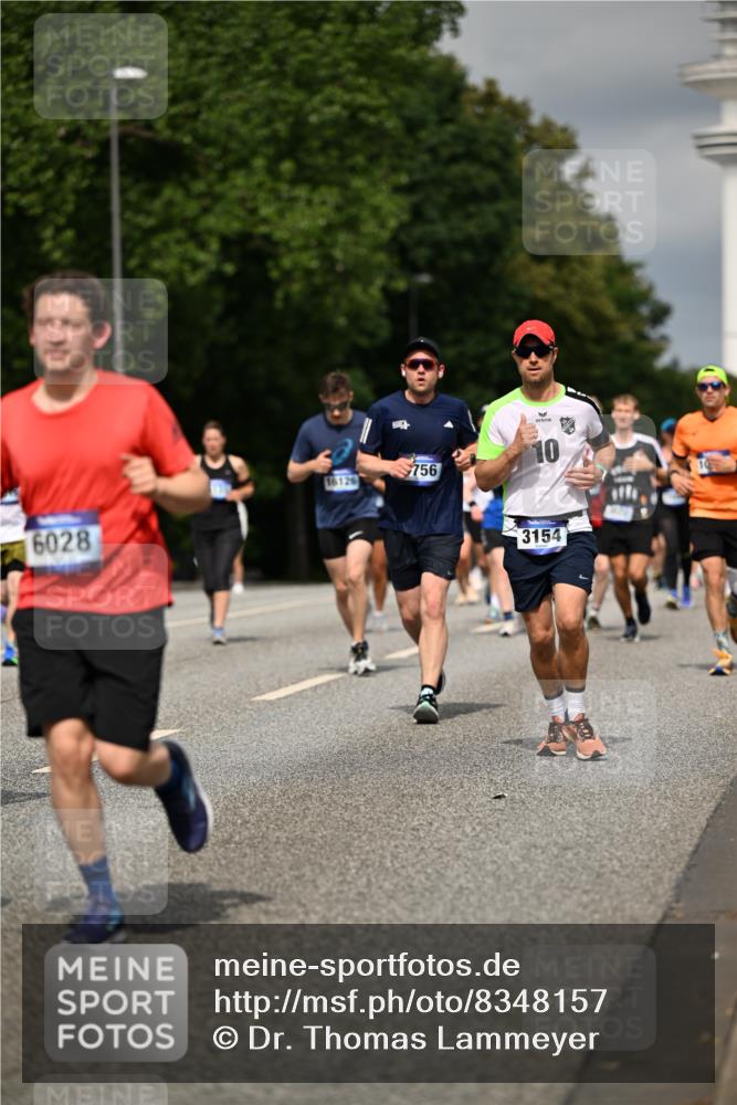 29.06.2025 - hella hamburg halbmarathon Dr. Thomas Lammeyer http://msf.ph/oto/8348157 29.06.2025 10:18:23 Kennedybrücke 1071, 1131, 1406, 1480, 2990, 3020, 3025, 3154, 3728, 3756, 3834, 3939, 5191, 5546, 5670, 6028, 6083, 6366, 6717, 7209, 7442, 7802, 7840, 7991, 8055, 8147, 8409, 9173, 9663, 10224, 10610, 10977, 11355 meine-sportfotos.de