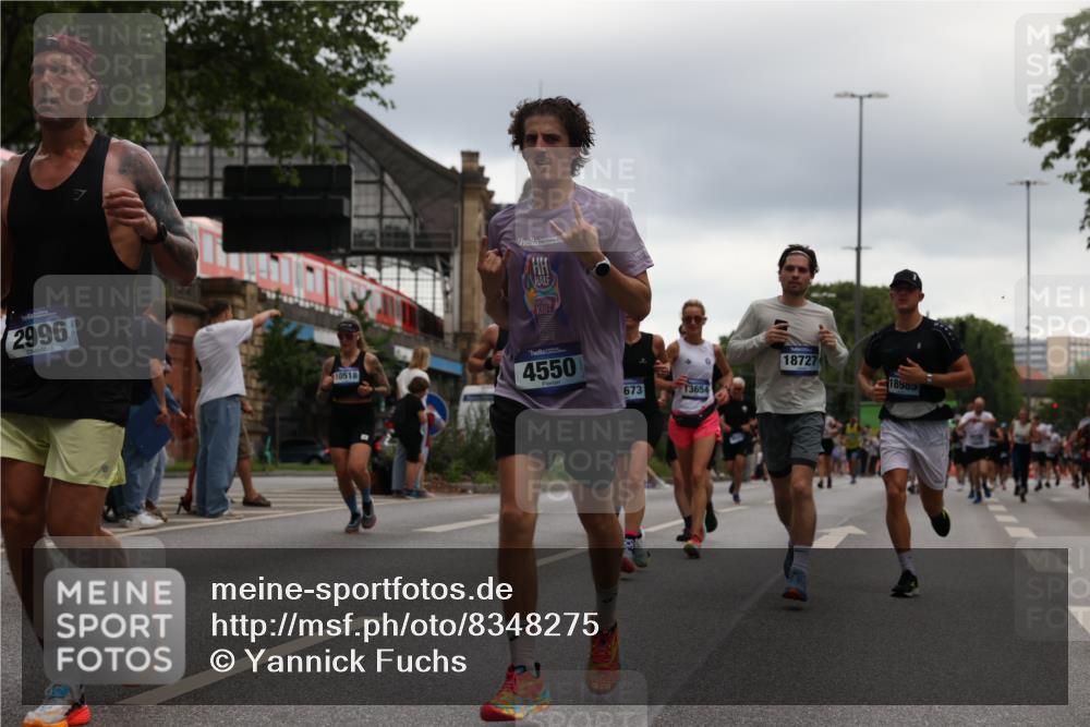 29.06.2025 - hella hamburg halbmarathon Yannick Fuchs http://msf.ph/oto/8348275 29.06.2025 10:52:33 20KM 1319, 1833, 2159, 2250, 2619, 2711, 2996, 4550, 4767, 5675, 6860, 7659, 7856, 8089, 8392, 9156, 9353, 9553, 9555, 9835, 10020, 10268, 10319, 10518, 10539, 10703, 10915, 11394, 11605, 11808, 11846, 12495, 12734, 12735, 12809, 13287, 13512, 13654, 13694, 14355, 14673, 15197, 16189, 16206, 16409, 16922, 16924, 17531, 17665, 17782, 17810, 17814, 17839, 17852, 17931, 17967, 18556, 18682, 18727, 18833, 18985, 19002, 19003 meine-sportfotos.de