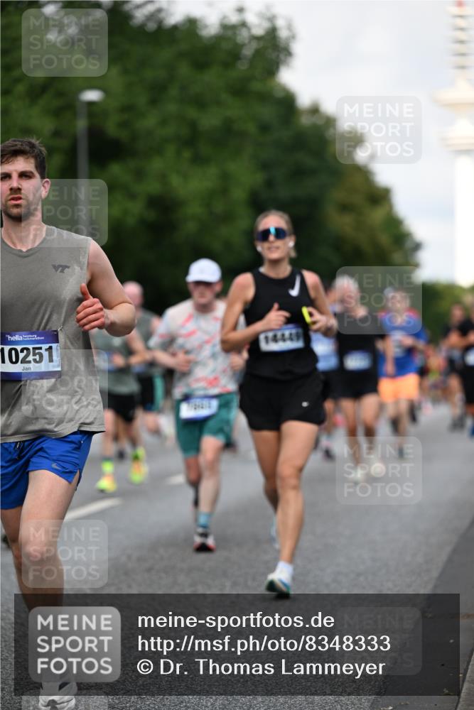 29.06.2025 - hella hamburg halbmarathon Dr. Thomas Lammeyer http://msf.ph/oto/8348333 29.06.2025 09:56:18 Kennedybrücke 1139, 1169, 1220, 1415, 1468, 1512, 2233, 3098, 3109, 3124, 4080, 4497, 4691, 5007, 5011, 5476, 5477, 7067, 7191, 7325, 7432, 7451, 7843, 7865, 7961, 8467, 9081, 10000, 10099, 10251, 10741, 10796, 11346 meine-sportfotos.de