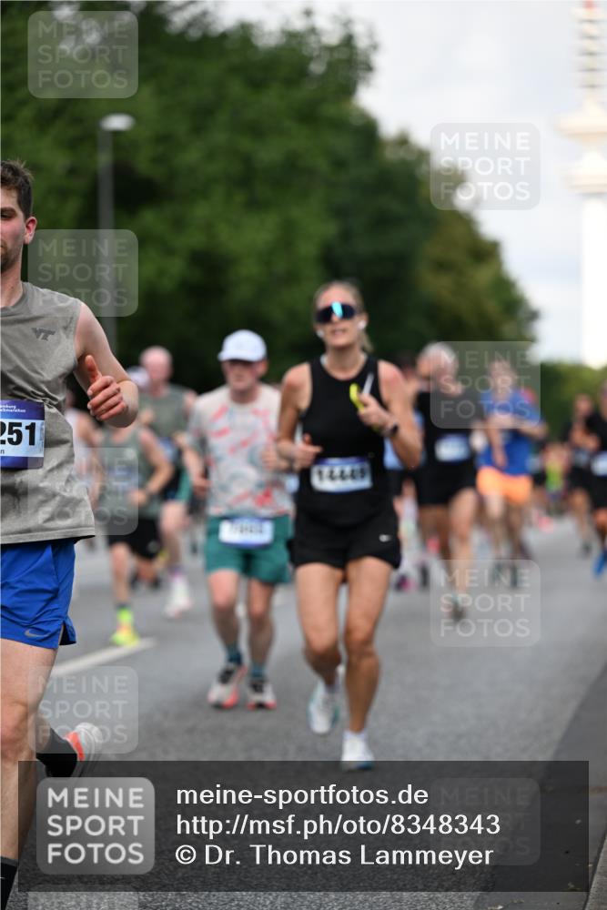 29.06.2025 - hella hamburg halbmarathon Dr. Thomas Lammeyer http://msf.ph/oto/8348343 29.06.2025 09:56:18 Kennedybrücke 1139, 1169, 1220, 1415, 1468, 1512, 2233, 3098, 3109, 3124, 4080, 4497, 4691, 5007, 5011, 5476, 5477, 7067, 7191, 7325, 7432, 7451, 7843, 7865, 7961, 8467, 9081, 10000, 10099, 10251, 10741, 10796, 11346 meine-sportfotos.de