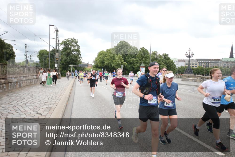29.06.2025 - hella hamburg halbmarathon Jannik Wohlers http://msf.ph/oto/8348348 29.06.2025 10:56:31 Lombardsbrücke 1207, 2871, 2932, 3348, 3387, 3418, 3470, 3485, 3516, 3517, 4094, 4118, 4568, 4569, 5589, 5944, 6284, 6348, 6349, 6981, 7381, 7416, 7417, 7964, 8150, 8197, 8546, 9298, 9299, 9402, 9404, 9513, 9517, 9902, 9905, 10016, 10138, 10142, 10309, 10450, 10632, 11047, 11050, 12226, 12328, 12345, 12828, 12829, 12993, 13194, 13273, 13276, 13671, 13801, 13834, 13878, 14117, 14472, 15215, 15499, 15630, 15748, 15823 meine-sportfotos.de