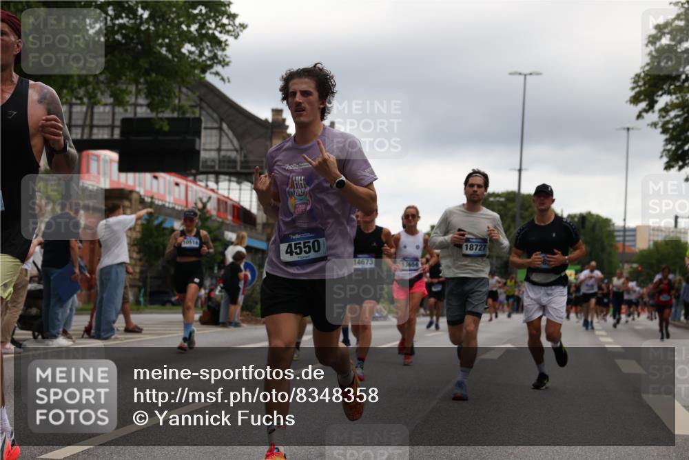 29.06.2025 - hella hamburg halbmarathon Yannick Fuchs http://msf.ph/oto/8348358 29.06.2025 10:52:33 20KM 1319, 1833, 2159, 2250, 2619, 2711, 2996, 4550, 4767, 5675, 6860, 7659, 7856, 8089, 8392, 9156, 9353, 9553, 9555, 9835, 10020, 10268, 10319, 10518, 10539, 10703, 10915, 11394, 11605, 11808, 11846, 12495, 12734, 12735, 12809, 13287, 13512, 13654, 13694, 14355, 14673, 15197, 16189, 16206, 16409, 16922, 16924, 17531, 17665, 17782, 17810, 17814, 17839, 17852, 17931, 17967, 18556, 18682, 18727, 18833, 18985, 19002, 19003 meine-sportfotos.de