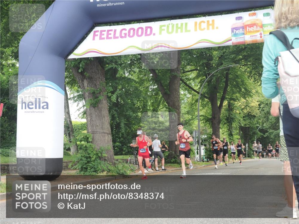 29.06.2025 - hella hamburg halbmarathon KatJ http://msf.ph/oto/8348374 29.06.2025 10:20:42 Zwischen KM18-KM19  meine-sportfotos.de
