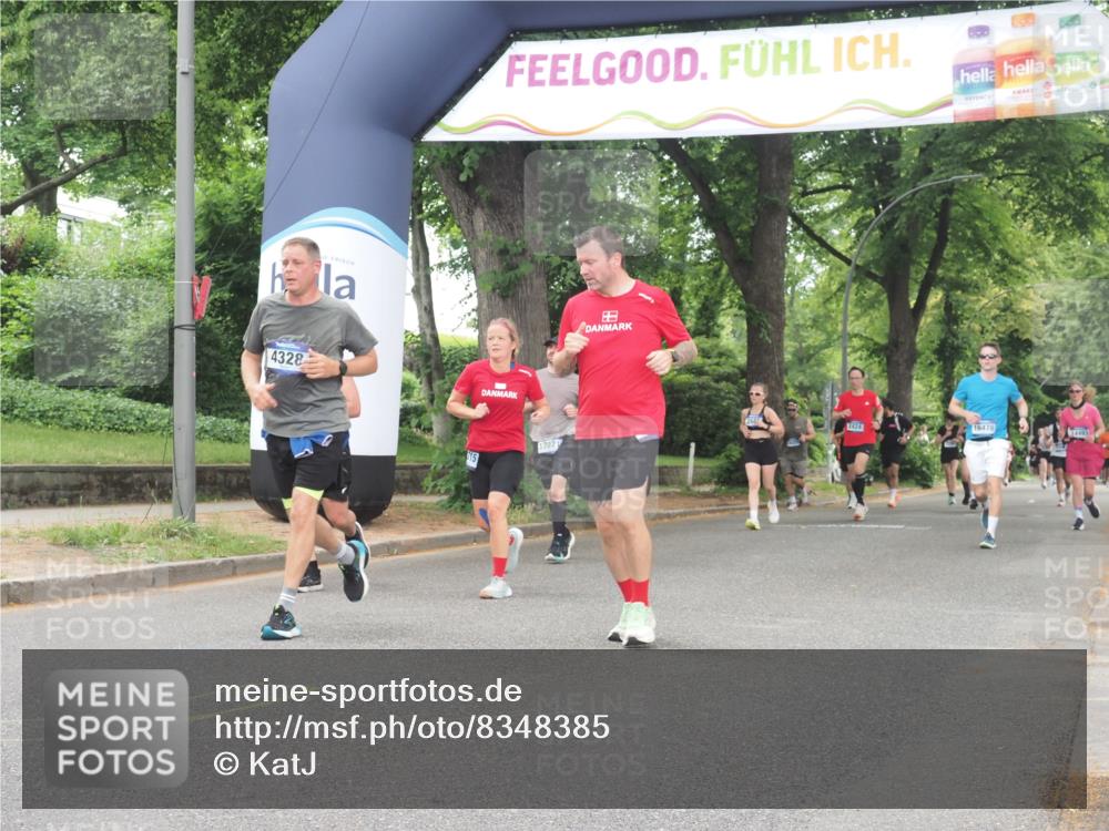 29.06.2025 - hella hamburg halbmarathon KatJ http://msf.ph/oto/8348385 29.06.2025 10:50:11 Zwischen KM18-KM19 4328, 7243 meine-sportfotos.de