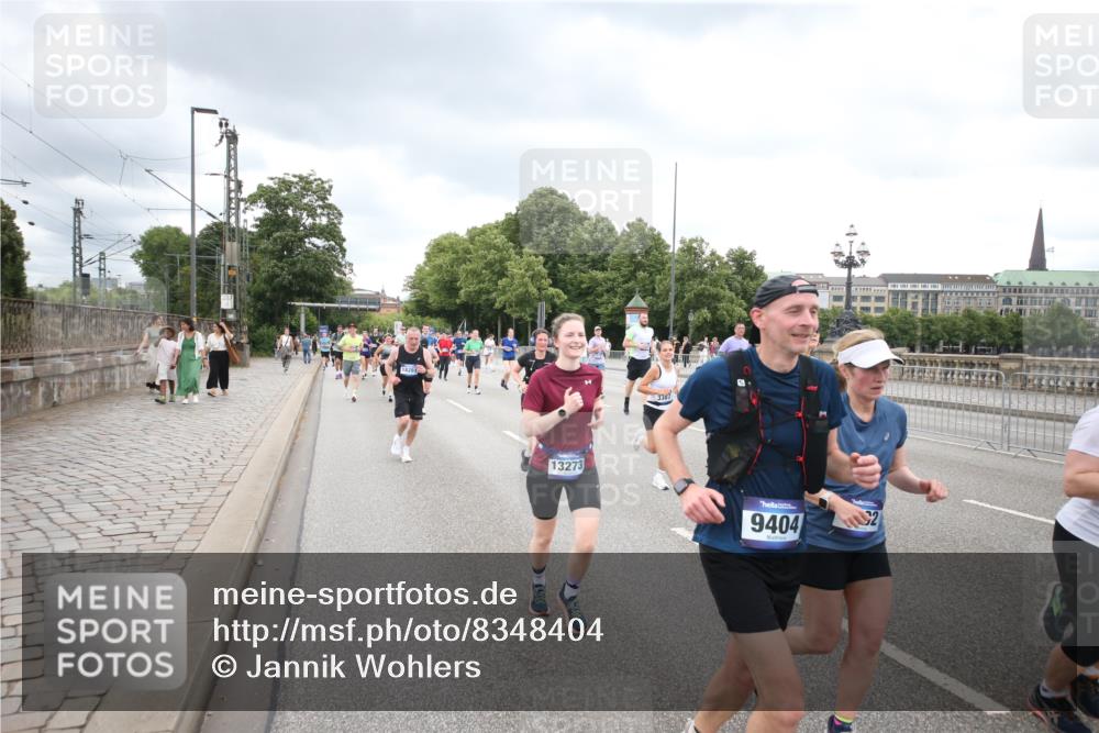 29.06.2025 - hella hamburg halbmarathon Jannik Wohlers http://msf.ph/oto/8348404 29.06.2025 10:56:31 Lombardsbrücke 1207, 2871, 2932, 3348, 3387, 3418, 3470, 3485, 3516, 3517, 4094, 4118, 4568, 4569, 5589, 5944, 6284, 6348, 6349, 6981, 7381, 7416, 7417, 7964, 8150, 8197, 8546, 9298, 9299, 9402, 9404, 9513, 9517, 9902, 9905, 10016, 10138, 10142, 10309, 10450, 10632, 11047, 11050, 12226, 12328, 12345, 12828, 12829, 12993, 13194, 13273, 13276, 13671, 13801, 13834, 13878, 14117, 14472, 15215, 15499, 15630, 15748, 15823 meine-sportfotos.de