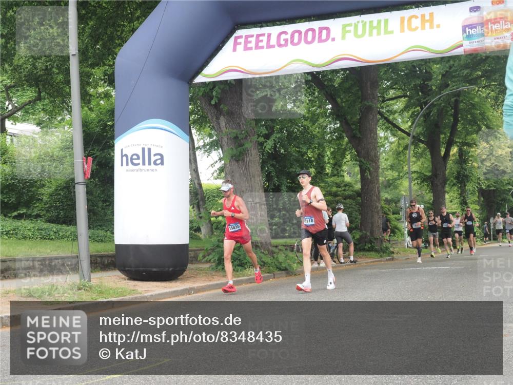 29.06.2025 - hella hamburg halbmarathon KatJ http://msf.ph/oto/8348435 29.06.2025 10:20:43 Zwischen KM18-KM19  meine-sportfotos.de