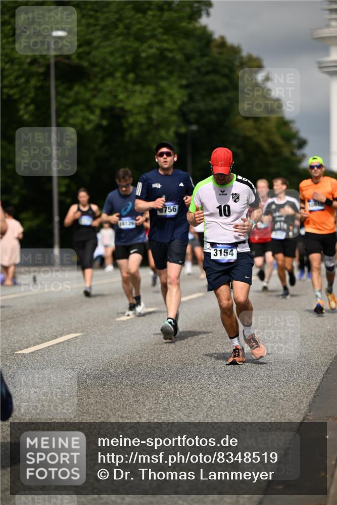 29.06.2025 - hella hamburg halbmarathon Dr. Thomas Lammeyer http://msf.ph/oto/8348519 29.06.2025 10:18:23 Kennedybrücke 1071, 1131, 1406, 1480, 2990, 3020, 3025, 3154, 3728, 3756, 3834, 3939, 5191, 5546, 5670, 6028, 6083, 6366, 6717, 7209, 7442, 7802, 7840, 7991, 8055, 8147, 8409, 9173, 9663, 10224, 10610, 10977, 11355 meine-sportfotos.de