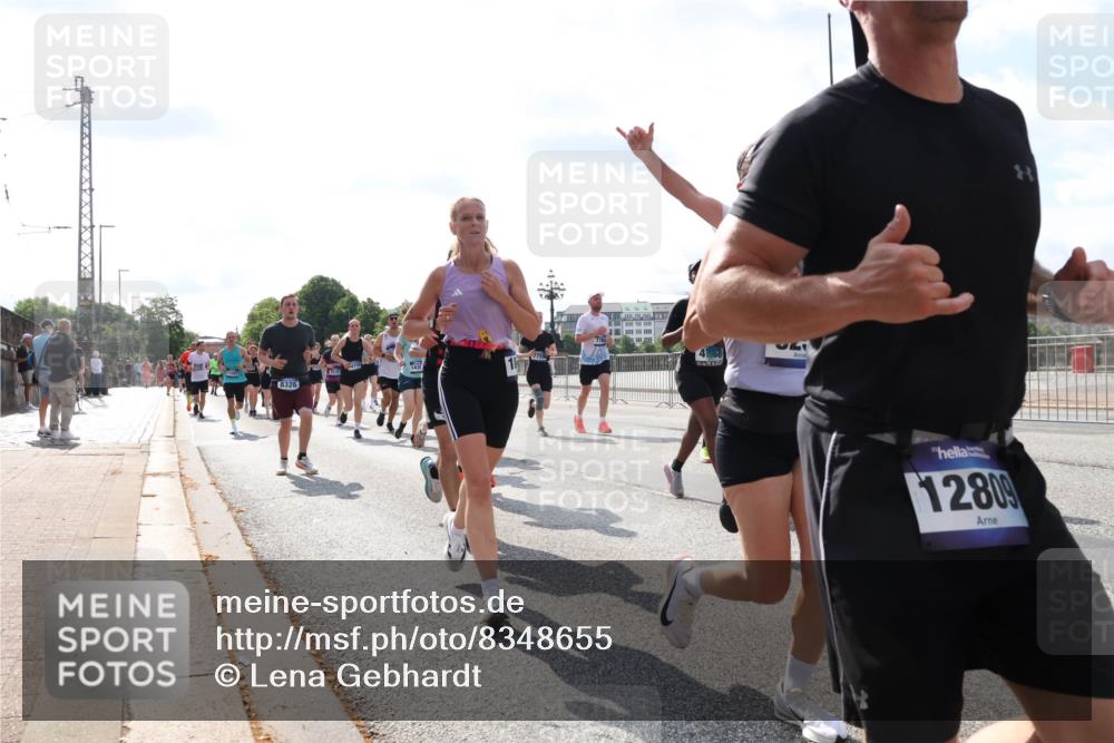 29.06.2025 - hella hamburg halbmarathon Lena Gebhardt http://msf.ph/oto/8348655 29.06.2025 10:01:01 Lombardsbrücke 8326, 143, 12809, 1130, 1387, 1420, 1583, 1611, 1726, 2006, 2091, 2236, 2354, 2363, 2474, 2490, 2936, 3059, 3141, 3625, 3740, 3983, 4068, 4238, 4249, 4616, 4708, 5033, 5418, 5870, 6138, 6147, 0000, 6443, 6487, 6531, 6591, 6714, 6757, 6835, 7658, 7757, 7759, 7761, 7846, 8045, 8046, 8255, 8326, 8478, 8632, 8923, 9124, 9553, 9555, 9577, 9932, 10074, 10188, 10271, 10383, 10599 meine-sportfotos.de