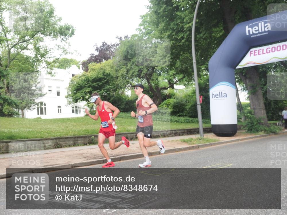 29.06.2025 - hella hamburg halbmarathon KatJ http://msf.ph/oto/8348674 29.06.2025 10:20:45 Zwischen KM18-KM19  meine-sportfotos.de