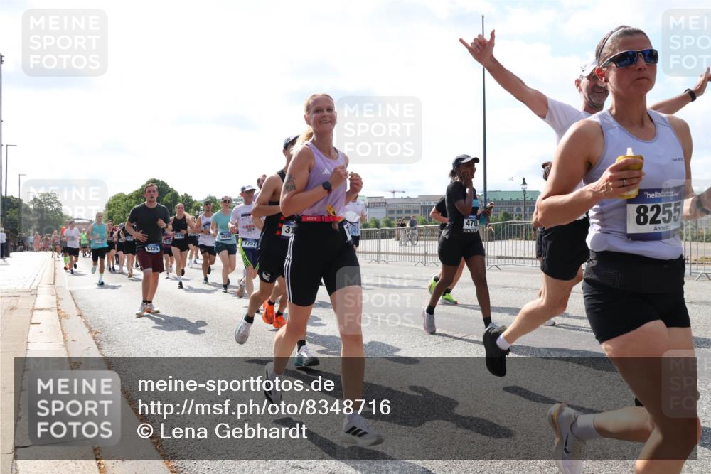 29.06.2025 - hella hamburg halbmarathon Lena Gebhardt http://msf.ph/oto/8348716 29.06.2025 10:01:01 Lombardsbrücke 18759, 14306, 7757, 8326, 470, 8255, 1130, 1387, 1420, 1583, 1611, 1726, 2006, 2091, 2236, 2354, 2363, 2474, 2490, 2936, 3059, 3141, 3625, 3740, 3983, 4068, 4238, 4249, 4616, 4708, 5033, 5418, 5870, 6138, 6147, 0000, 6443, 6487, 6531, 6591, 6714, 6757, 6835, 7658, 7757, 7759, 7761, 7846, 8045, 8046, 8255, 8326, 8478, 8632, 8923, 9124, 9553, 9555, 9577, 9932, 10074, 10188, 10271, 10383, 10599 meine-sportfotos.de