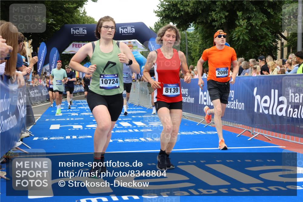 29.06.2025 - hella hamburg halbmarathon Strokosch-Dieckow http://msf.ph/oto/8348804 29.06.2025 10:52:55 Ziel 1257, 1258, 1657, 2099, 2444, 2814, 2910, 3334, 4557, 4558, 4770, 5077, 5907, 7509, 8139, 8587, 8720, 8955, 9093, 10724, 10811, 11217, 11992, 12155, 12367, 12519, 12910, 14198, 14286, 14791, 15430, 18590, 18720 meine-sportfotos.de