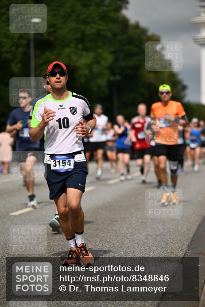 29.06.2025 - hella hamburg halbmarathon Dr. Thomas Lammeyer http://msf.ph/oto/8348846 29.06.2025 10:18:25 Kennedybrücke 1071, 1131, 1406, 1480, 1728, 2990, 3020, 3025, 3154, 3728, 3756, 3834, 3939, 5191, 5546, 5670, 6028, 6083, 6181, 6366, 6717, 6724, 7209, 7442, 7802, 7840, 7991, 8055, 8147, 8409, 8755, 9173, 9663, 10224, 10610, 10977 meine-sportfotos.de
