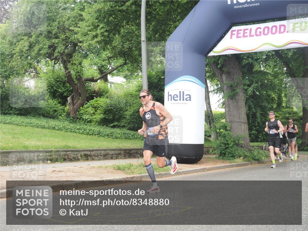 29.06.2025 - hella hamburg halbmarathon KatJ http://msf.ph/oto/8348880 29.06.2025 10:20:48 Zwischen KM18-KM19  meine-sportfotos.de