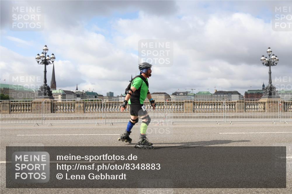 29.06.2025 - hella hamburg halbmarathon Lena Gebhardt http://msf.ph/oto/8348883 29.06.2025 09:09:14 Lombardsbrücke  meine-sportfotos.de
