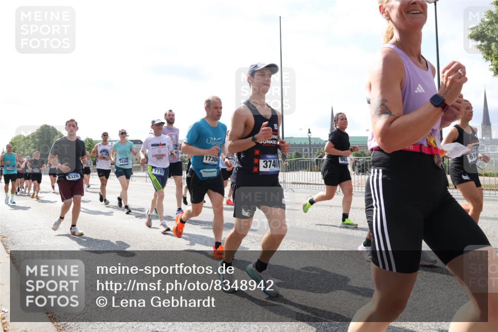 29.06.2025 - hella hamburg halbmarathon Lena Gebhardt http://msf.ph/oto/8348942 29.06.2025 10:01:02 Lombardsbrücke 13287, 17304, 14306, 3740, 7757, 8326, 863, 614, 1130, 1387, 1420, 1583, 1611, 1726, 2006, 2091, 2236, 2354, 2363, 2474, 2490, 2936, 3059, 3141, 3625, 3740, 3983, 4068, 4238, 4249, 4370, 4616, 4708, 5033, 5418, 5870, 6138, 6147, 0000, 6443, 6487, 6531, 6591, 6714, 6757, 6835, 7658, 7757, 7759, 7761, 7846, 8045, 8046, 8255, 8326, 8478, 8632, 8923, 9124, 9553, 9555, 9577, 9932, 10074, 10188, 10271, 10383, 10599, 11465 meine-sportfotos.de