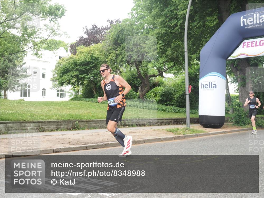 29.06.2025 - hella hamburg halbmarathon KatJ http://msf.ph/oto/8348988 29.06.2025 10:20:48 Zwischen KM18-KM19  meine-sportfotos.de