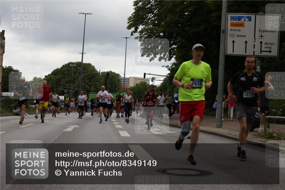 29.06.2025 - hella hamburg halbmarathon Yannick Fuchs http://msf.ph/oto/8349149 29.06.2025 10:52:36 20KM 1319, 1833, 1946, 1951, 2027, 2159, 2250, 2619, 2711, 2996, 4550, 4767, 5084, 5675, 6860, 7659, 7856, 8089, 8392, 9156, 9353, 9553, 9555, 9835, 10020, 10268, 10319, 10518, 10539, 10703, 10915, 11605, 11808, 11846, 12495, 12734, 12735, 12809, 13287, 13512, 13654, 13694, 14355, 14673, 15197, 16189, 16206, 16409, 16922, 16924, 17531, 17665, 17782, 17810, 17814, 17839, 17852, 17931, 17967, 18556, 18682, 18727, 18730, 18833, 18985, 19002, 19003 meine-sportfotos.de