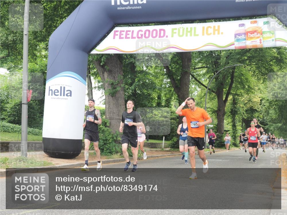 29.06.2025 - hella hamburg halbmarathon KatJ http://msf.ph/oto/8349174 29.06.2025 10:50:25 Zwischen KM18-KM19 1316, 3919, 7717 meine-sportfotos.de