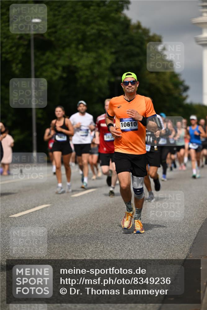 29.06.2025 - hella hamburg halbmarathon Dr. Thomas Lammeyer http://msf.ph/oto/8349236 29.06.2025 10:18:26 Kennedybrücke 1071, 1131, 1406, 1480, 1728, 2990, 3020, 3025, 3154, 3728, 3756, 3834, 3939, 5191, 5546, 5670, 6028, 6083, 6181, 6366, 6717, 6724, 7209, 7442, 7802, 7840, 7991, 8055, 8147, 8409, 8755, 9173, 9663, 10224, 10610, 10977 meine-sportfotos.de