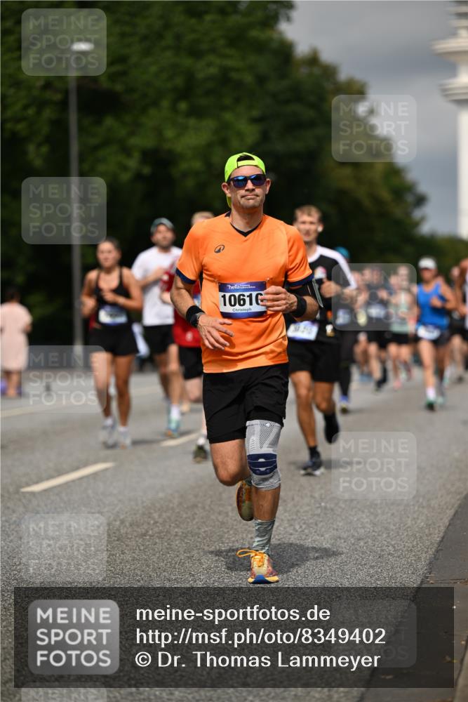 29.06.2025 - hella hamburg halbmarathon Dr. Thomas Lammeyer http://msf.ph/oto/8349402 29.06.2025 10:18:27 Kennedybrücke 1071, 1131, 1406, 1480, 1728, 2990, 3020, 3025, 3154, 3691, 3728, 3756, 3834, 3939, 5191, 5546, 5670, 6028, 6083, 6181, 6366, 6717, 6724, 7209, 7442, 7802, 7840, 7991, 8055, 8147, 8409, 8755, 9173, 9663, 10224, 10610, 10977 meine-sportfotos.de