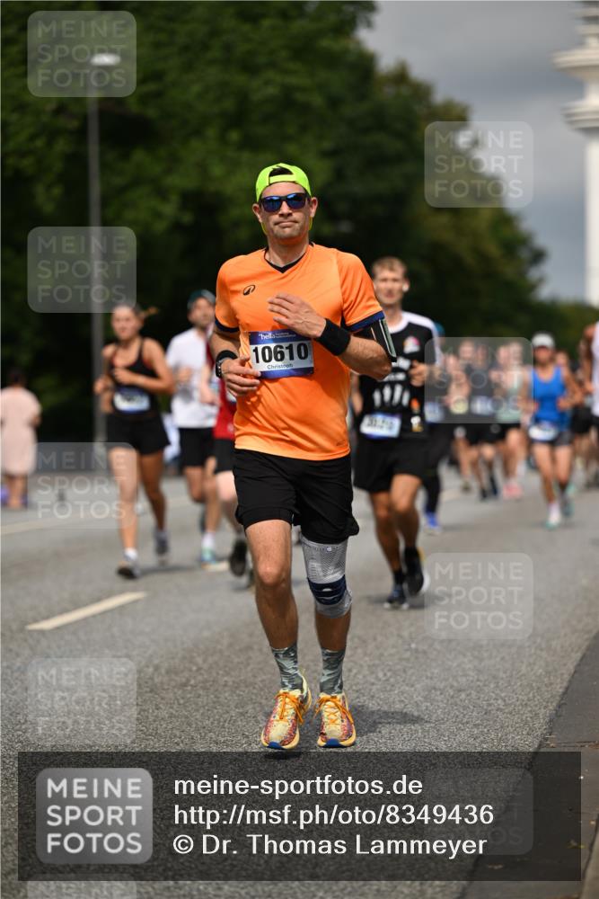29.06.2025 - hella hamburg halbmarathon Dr. Thomas Lammeyer http://msf.ph/oto/8349436 29.06.2025 10:18:27 Kennedybrücke 1071, 1131, 1406, 1480, 1728, 2990, 3020, 3025, 3154, 3691, 3728, 3756, 3834, 3939, 5191, 5546, 5670, 6028, 6083, 6181, 6366, 6717, 6724, 7209, 7442, 7802, 7840, 7991, 8055, 8147, 8409, 8755, 9173, 9663, 10224, 10610, 10977 meine-sportfotos.de