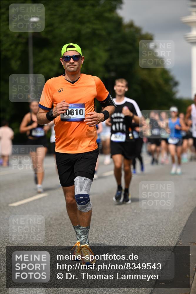 29.06.2025 - hella hamburg halbmarathon Dr. Thomas Lammeyer http://msf.ph/oto/8349543 29.06.2025 10:18:28 Kennedybrücke 1071, 1131, 1406, 1480, 1728, 2990, 3020, 3025, 3154, 3454, 3691, 3728, 3756, 3834, 3939, 5191, 5546, 5670, 6028, 6083, 6181, 6366, 6717, 6724, 7209, 7442, 7840, 7991, 8055, 8147, 8409, 8755, 9173, 9663, 10224, 10610, 10977 meine-sportfotos.de