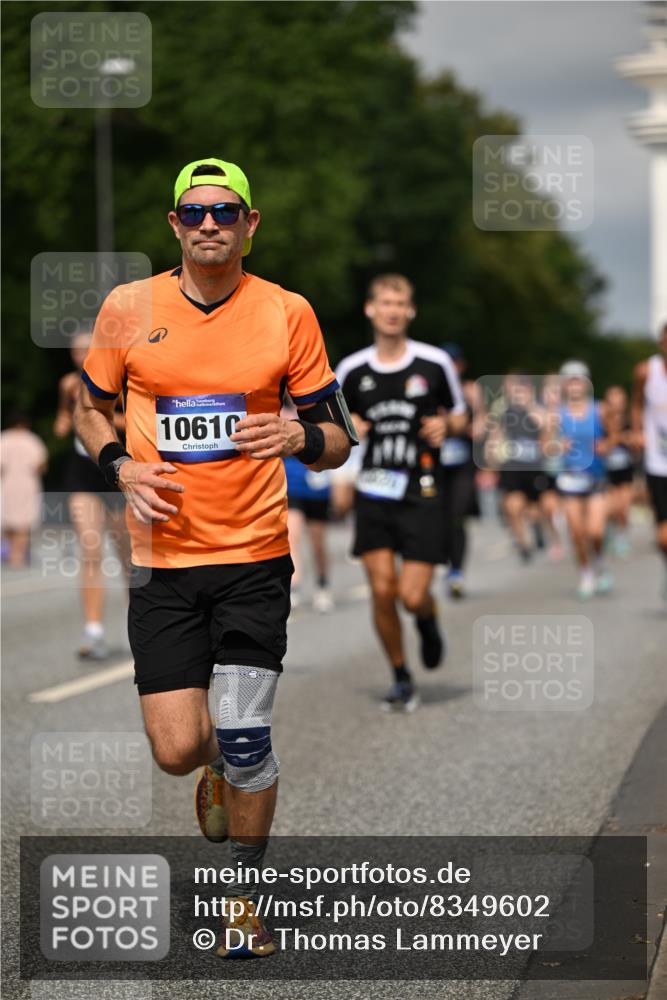 29.06.2025 - hella hamburg halbmarathon Dr. Thomas Lammeyer http://msf.ph/oto/8349602 29.06.2025 10:18:28 Kennedybrücke 1071, 1131, 1406, 1480, 1728, 2990, 3020, 3025, 3154, 3454, 3691, 3728, 3756, 3834, 3939, 5191, 5546, 5670, 6028, 6083, 6181, 6366, 6717, 6724, 7209, 7442, 7840, 7991, 8055, 8147, 8409, 8755, 9173, 9663, 10224, 10610, 10977 meine-sportfotos.de