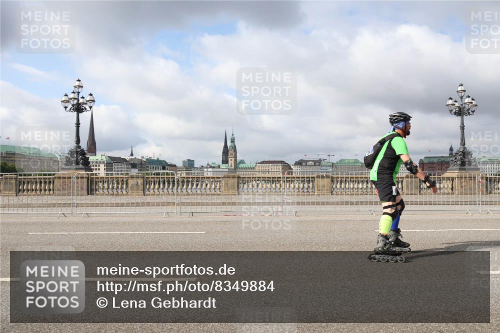 29.06.2025 - hella hamburg halbmarathon Lena Gebhardt http://msf.ph/oto/8349884 29.06.2025 09:09:14 Lombardsbrücke  meine-sportfotos.de