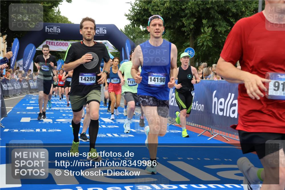 29.06.2025 - hella hamburg halbmarathon Strokosch-Dieckow http://msf.ph/oto/8349986 29.06.2025 10:52:49 Ziel 1257, 1258, 1657, 2099, 2287, 2444, 2814, 2910, 3999, 4557, 4558, 4770, 5077, 5169, 5194, 5907, 8139, 8172, 8720, 8955, 9065, 9163, 10724, 10811, 11217, 11992, 12482, 14198, 14286, 14805, 16467, 17198, 18331, 19244 meine-sportfotos.de