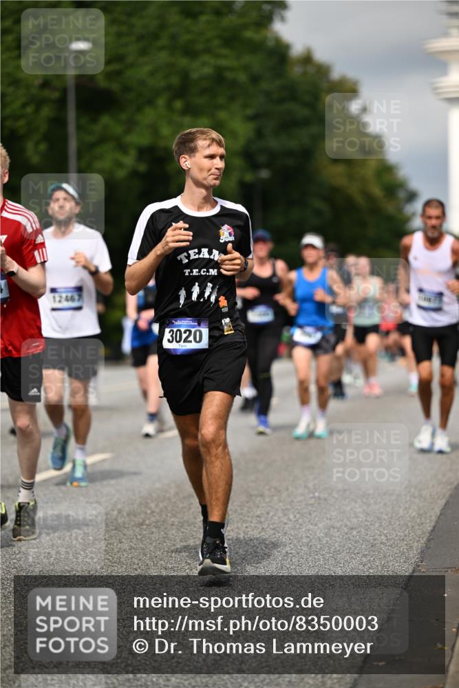 29.06.2025 - hella hamburg halbmarathon Dr. Thomas Lammeyer http://msf.ph/oto/8350003 29.06.2025 10:18:29 Kennedybrücke 1071, 1131, 1480, 1728, 2990, 3020, 3025, 3154, 3454, 3691, 3728, 3756, 3834, 3939, 5191, 5546, 5670, 6028, 6083, 6181, 6366, 6717, 6724, 7209, 7442, 7840, 7991, 8055, 8147, 8409, 8563, 8755, 9173, 9663, 10224, 10610, 10977 meine-sportfotos.de