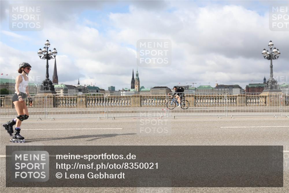 29.06.2025 - hella hamburg halbmarathon Lena Gebhardt http://msf.ph/oto/8350021 29.06.2025 09:09:23 Lombardsbrücke  meine-sportfotos.de