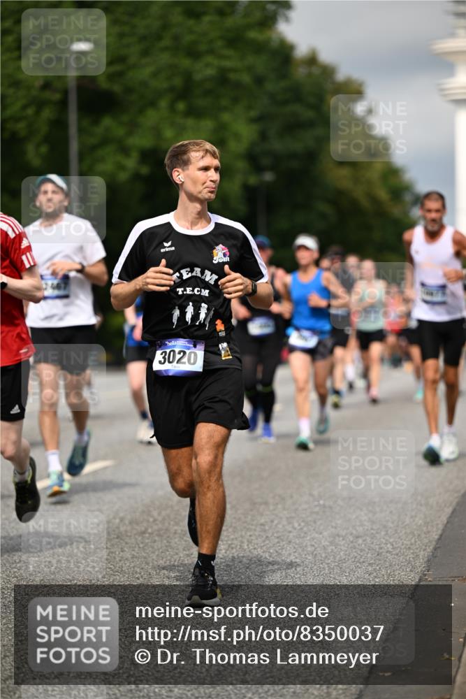 29.06.2025 - hella hamburg halbmarathon Dr. Thomas Lammeyer http://msf.ph/oto/8350037 29.06.2025 10:18:30 Kennedybrücke 1071, 1131, 1480, 1728, 2990, 3020, 3025, 3154, 3454, 3691, 3728, 3756, 3834, 5191, 5546, 5670, 6028, 6083, 6181, 6366, 6717, 6724, 7209, 7442, 7840, 7991, 8055, 8147, 8409, 8563, 8755, 9173, 9663, 10224, 10610, 10977 meine-sportfotos.de