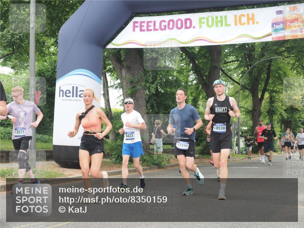 29.06.2025 - hella hamburg halbmarathon KatJ http://msf.ph/oto/8350159 29.06.2025 10:50:38 Zwischen KM18-KM19 2810, 3199, 3663, 4389, 5511, 8423 meine-sportfotos.de