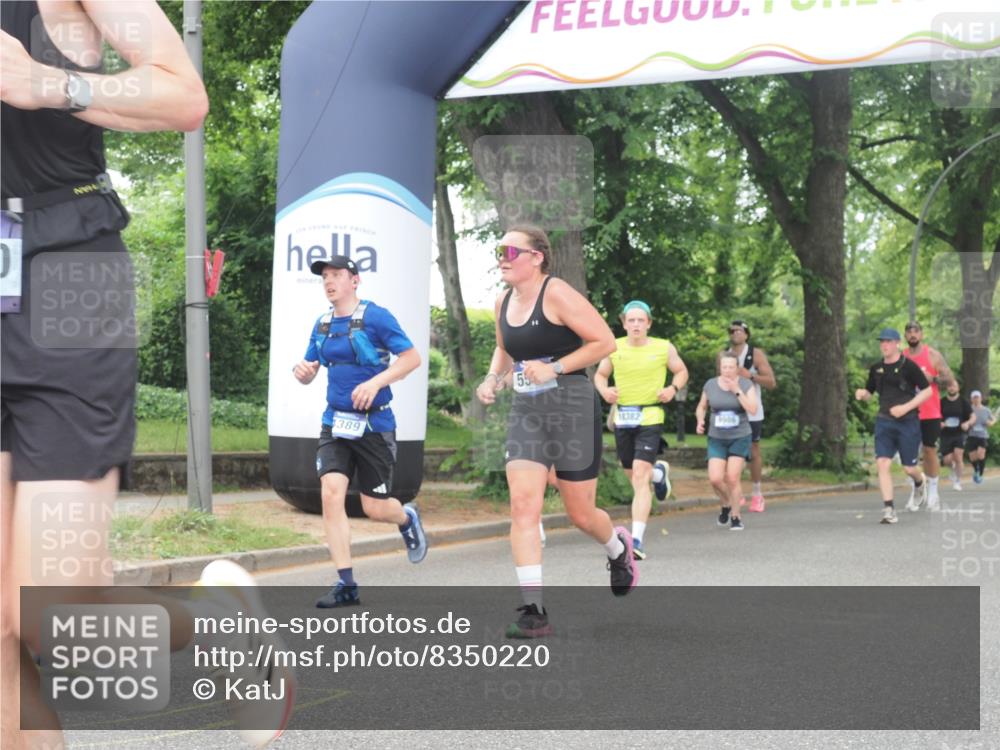 29.06.2025 - hella hamburg halbmarathon KatJ http://msf.ph/oto/8350220 29.06.2025 10:50:40 Zwischen KM18-KM19 2810, 3199, 3663, 4389, 5511, 8423 meine-sportfotos.de