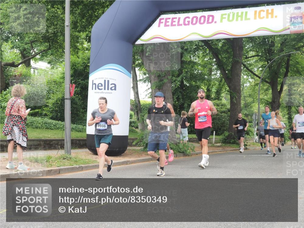29.06.2025 - hella hamburg halbmarathon KatJ http://msf.ph/oto/8350349 29.06.2025 10:50:42 Zwischen KM18-KM19 2810, 3663, 4389, 5511, 8423 meine-sportfotos.de